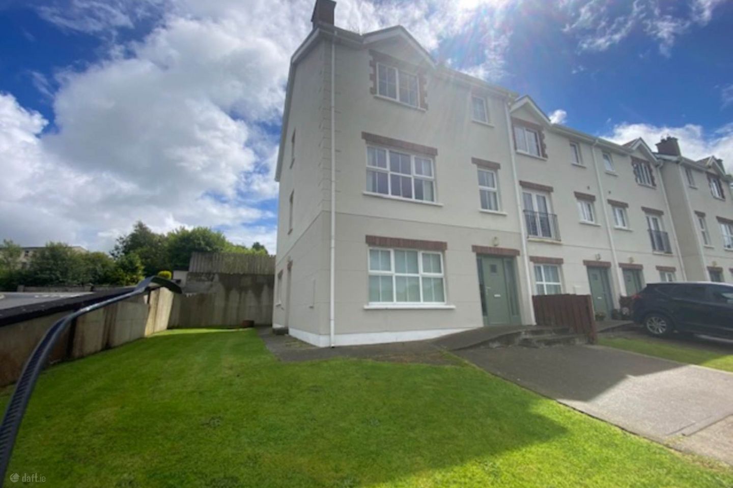 33 Stewarts Court, Lennon Grove, Ramelton, Co. Donegal
