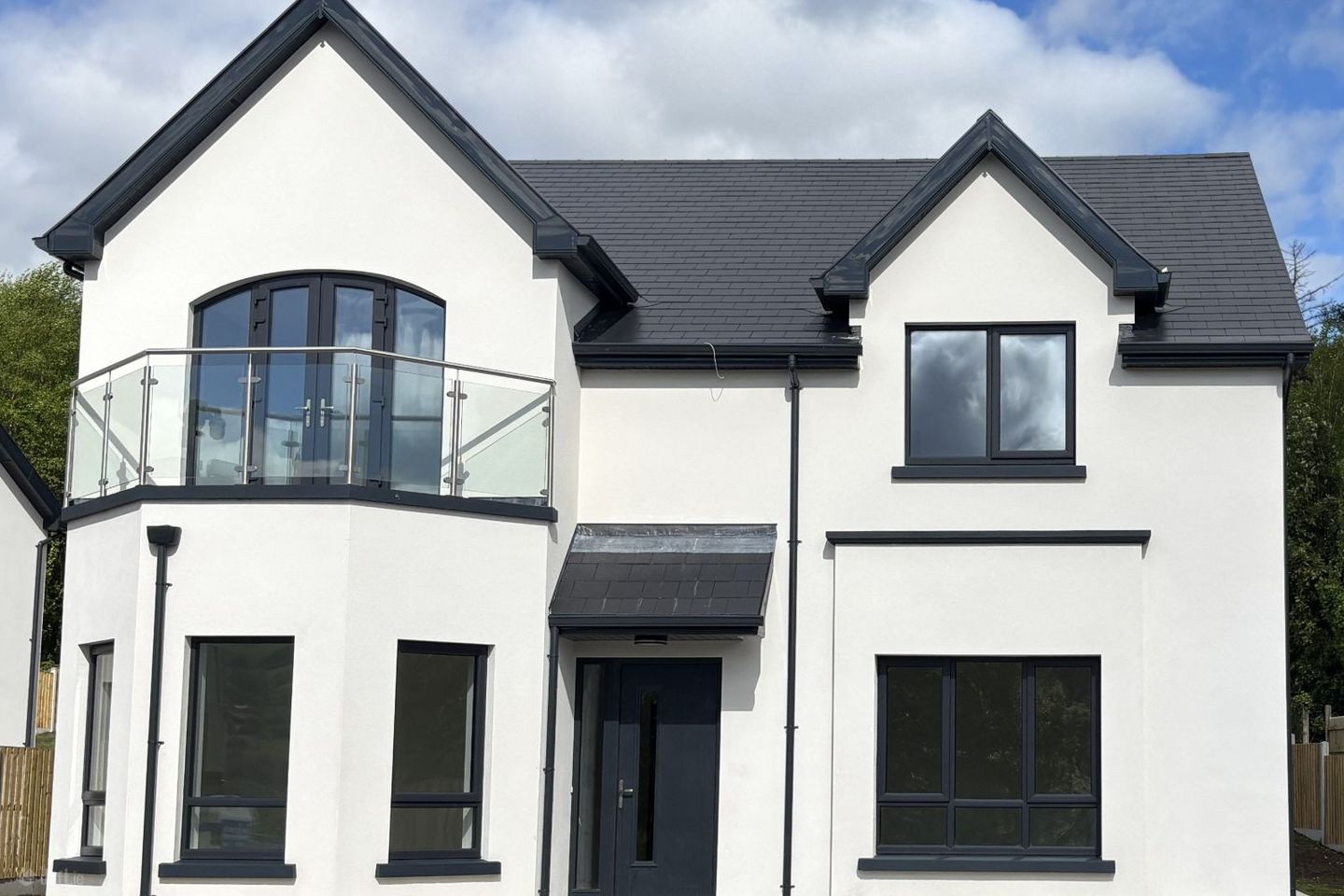 No 15 Lakeview, Cullenagh, Ballina, Co. Tipperary, V94V3Y8
