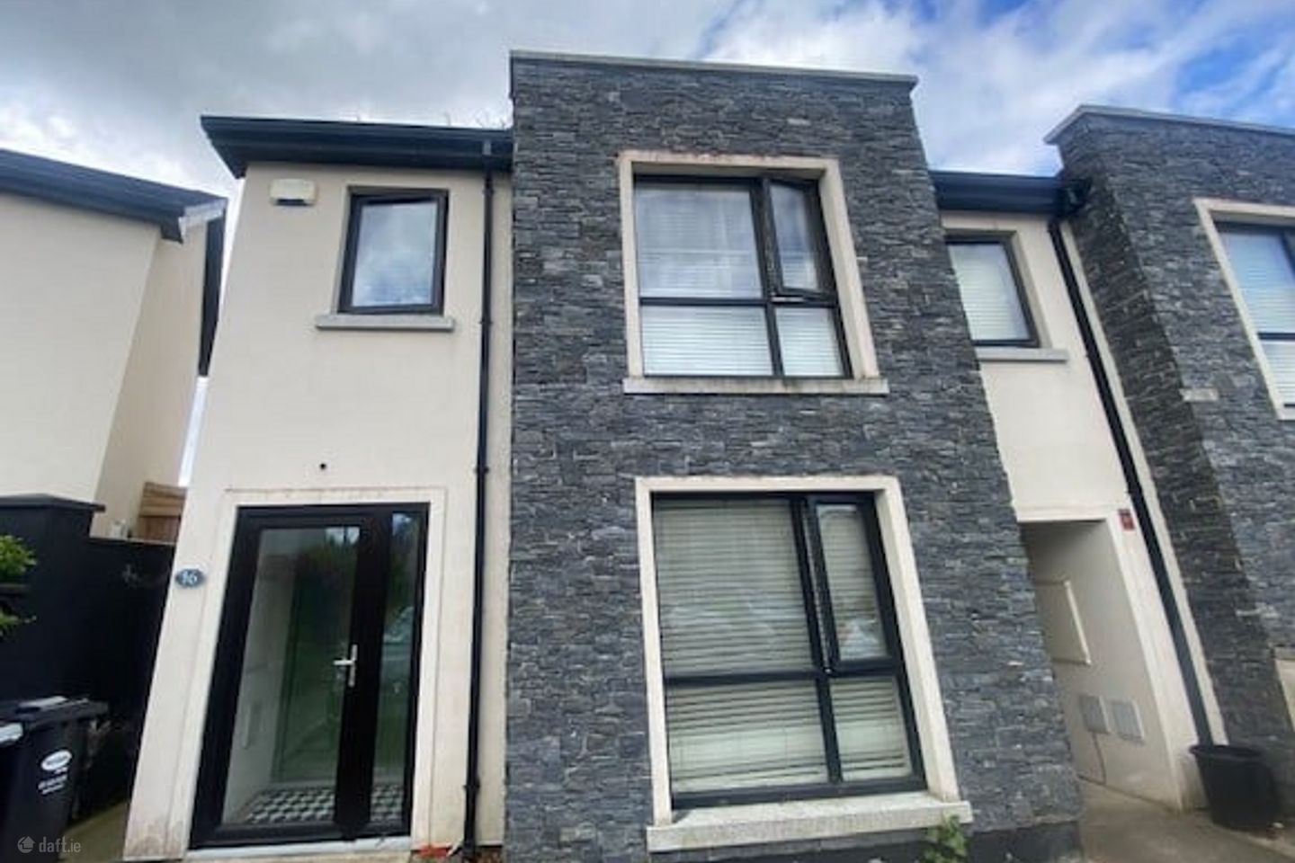 ROOM RENTAL – Aylmer Road, Newcastle, Co. Dublin