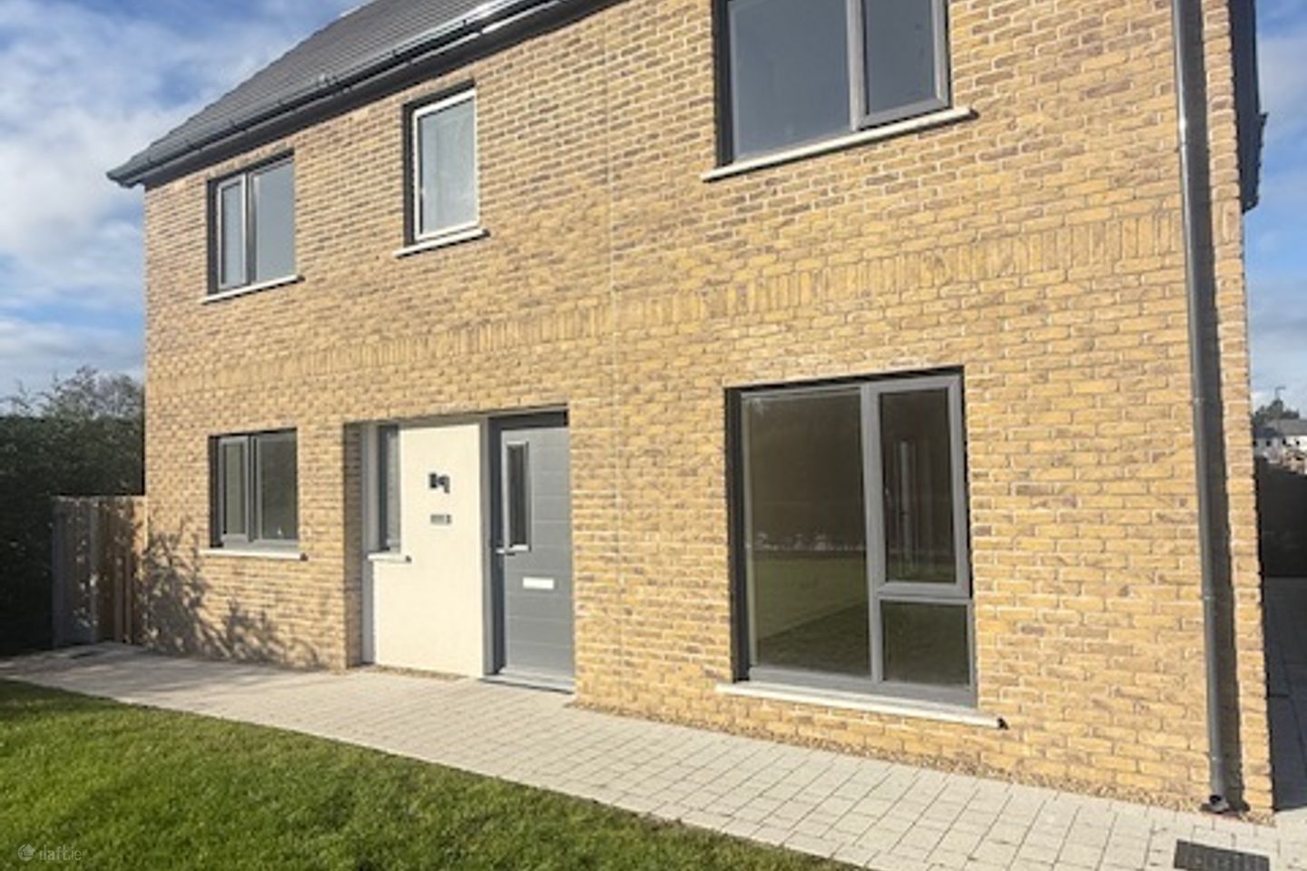 1 Swiftbanks Avenue, Saggart, Rathcoole, Co. Dublin, D24PR9V