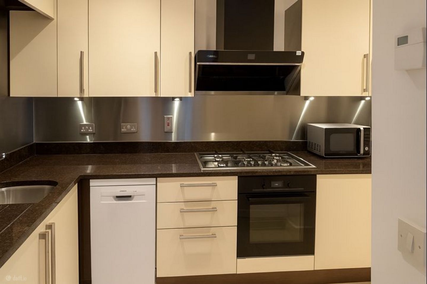 Occupancy till August at Apartment 152, Beechwood Court, Stillorgan, Blackrock, Leopardstown, Co. Dublin