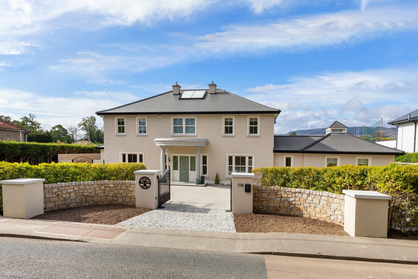 Glenbeigh, Torquay Road, Foxrock, Dublin 18, D18N8R9