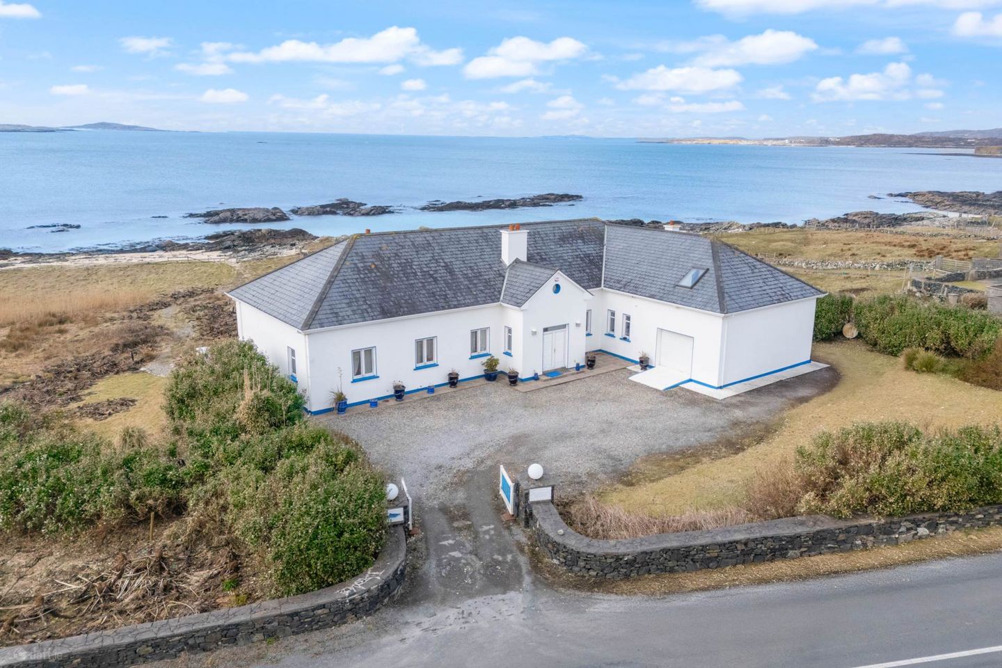 Blue Salmon House, Derrigimlagh, Ballyconneely, Clifden, Co. Galway, H71XK11