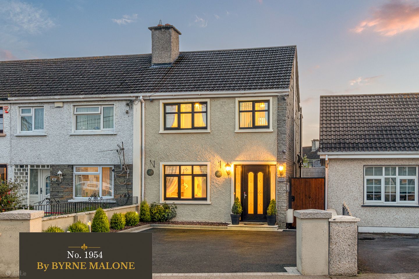 1954 Saint Dominic's Park, Newbridge, Co. Kildare, W12NT20