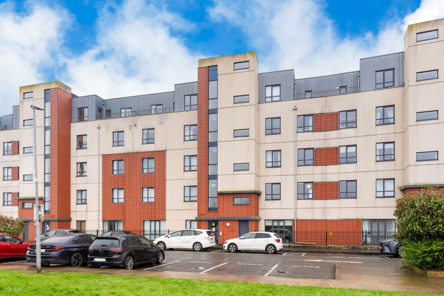 Apartment 21, Cassian Court North, River Drive, Royal Canal Park, Dublin 15, D15FT89