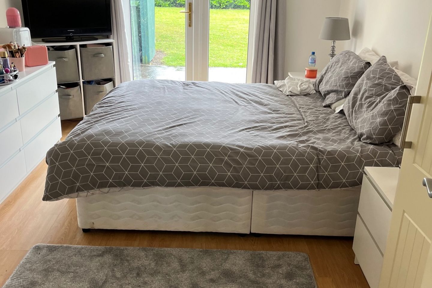 8 The Pines, Fairyhouse Road, Ratoath, Co. Meath