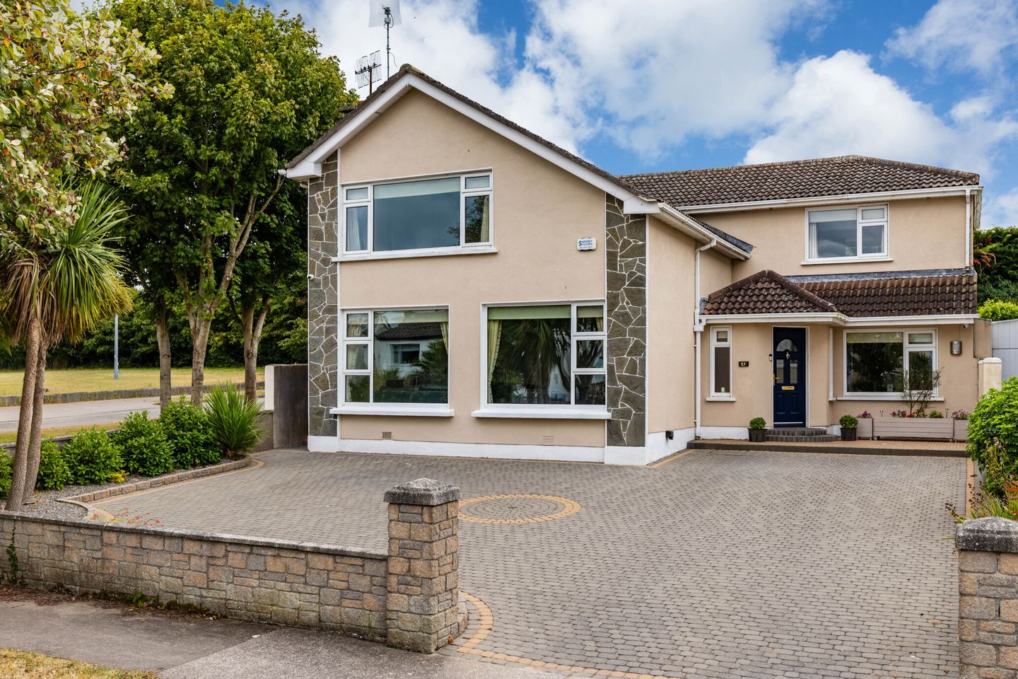 27 Thormanby Lawns, Howth, Co. Dublin, D13FX20