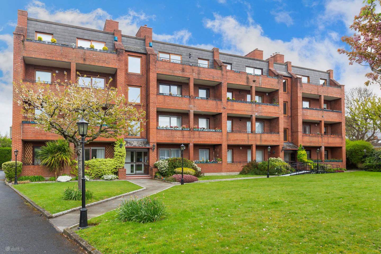 Apartment 15, Orwell Court, Braemor Road, Churchtown, Dublin 14, D14VX95