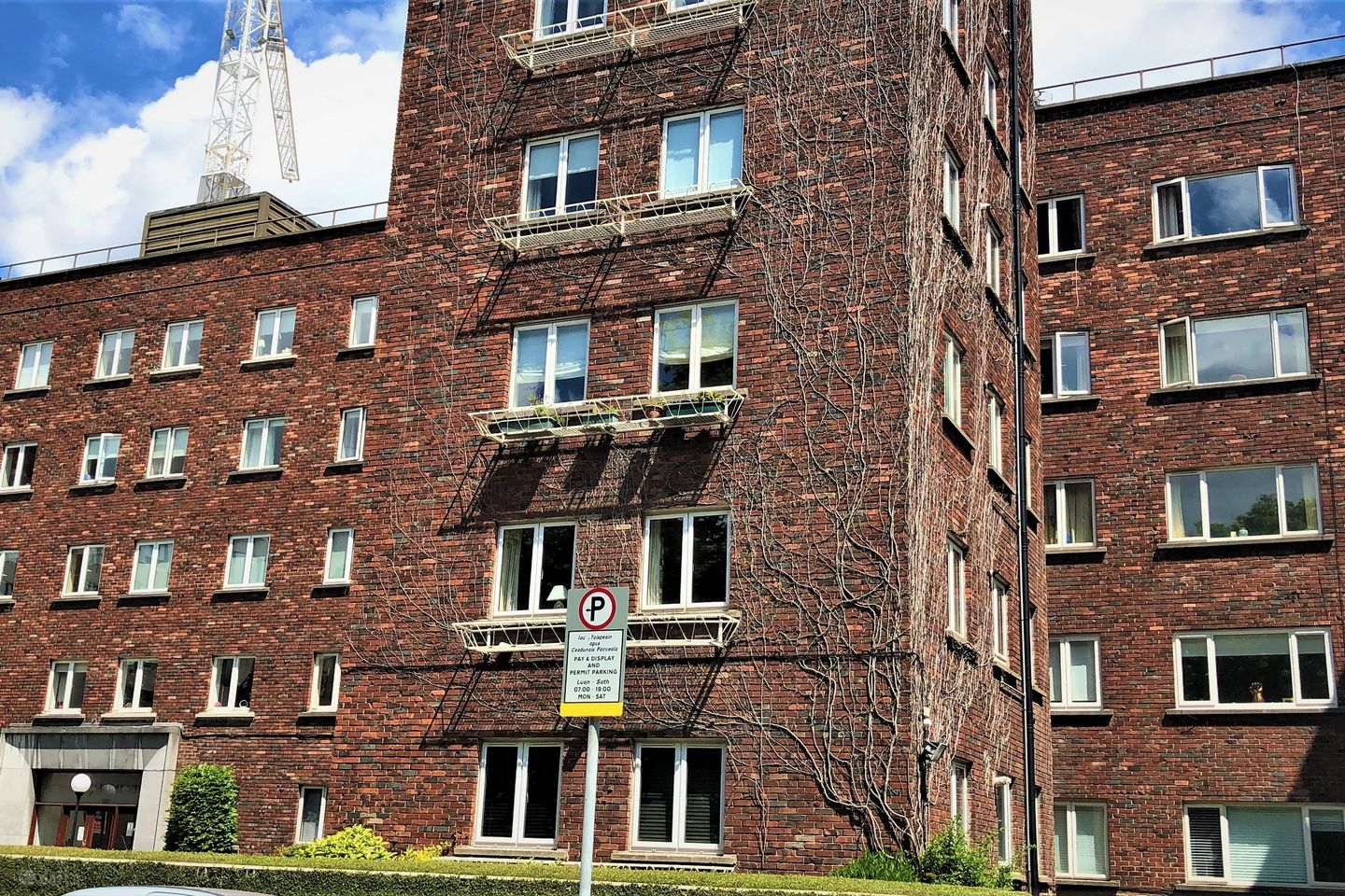 24 Court Apartments, Wilton Terrace, Dublin 2