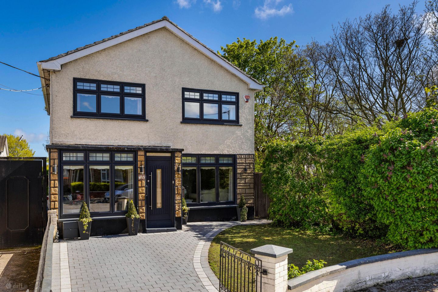 37 Montrose Close, Artane, Dublin 5, D05X458