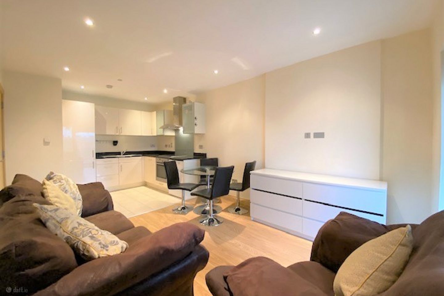 Carrickmines Green, Carrickmines, Dublin 18