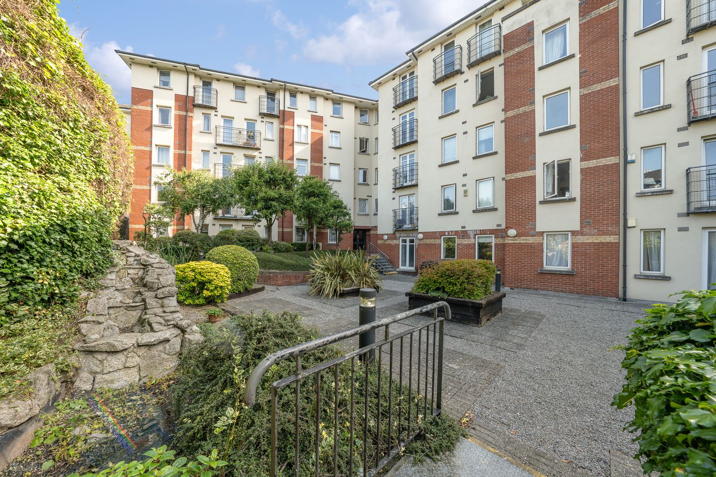 97 Newmarket Square, Wards Hill, Dublin 8