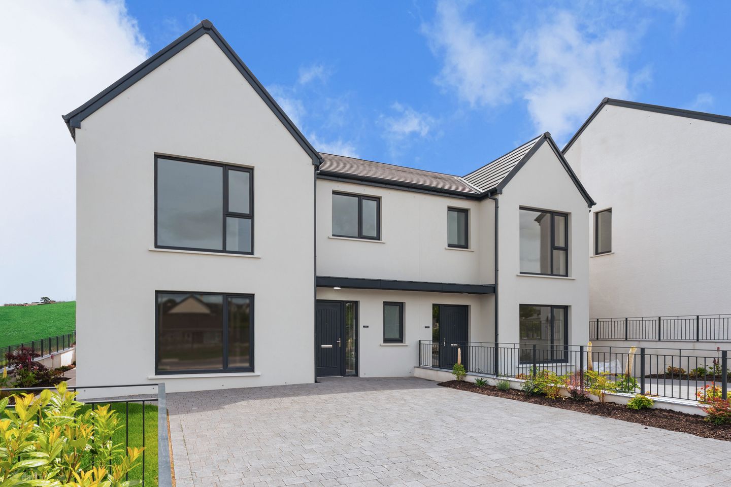 Three Bed Semi Detached Bungalow, Millboro, Kerry Pike, Cork