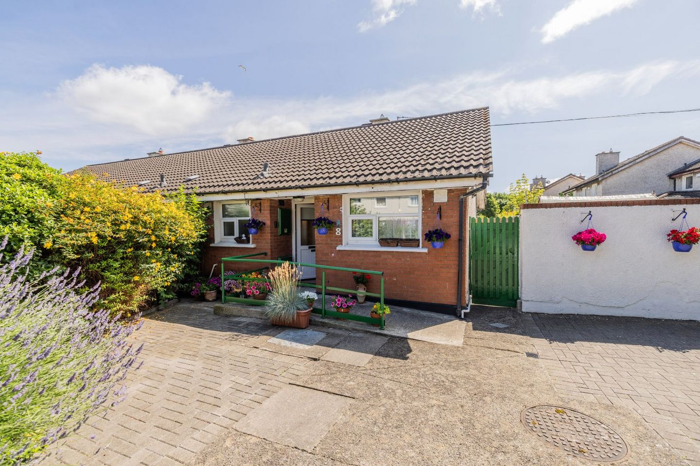 8 Oakpark Drive, Santry, Dublin 9, D09A400