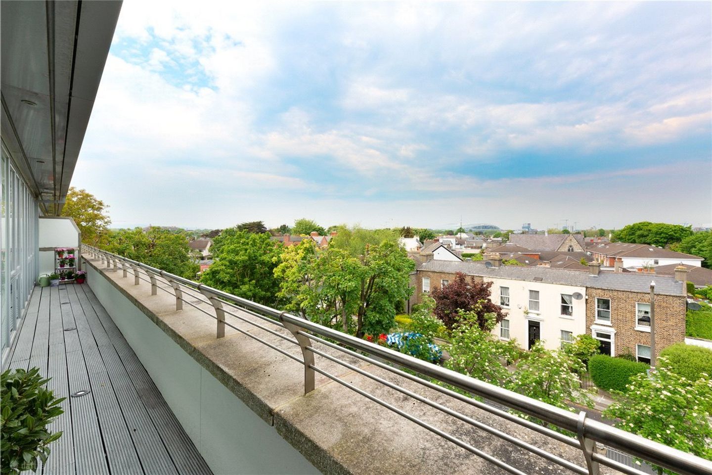 Penthouse 39, St Cathryn's Court, Newgrove Avenue, Sandymount, Dublin 4, D04AW22