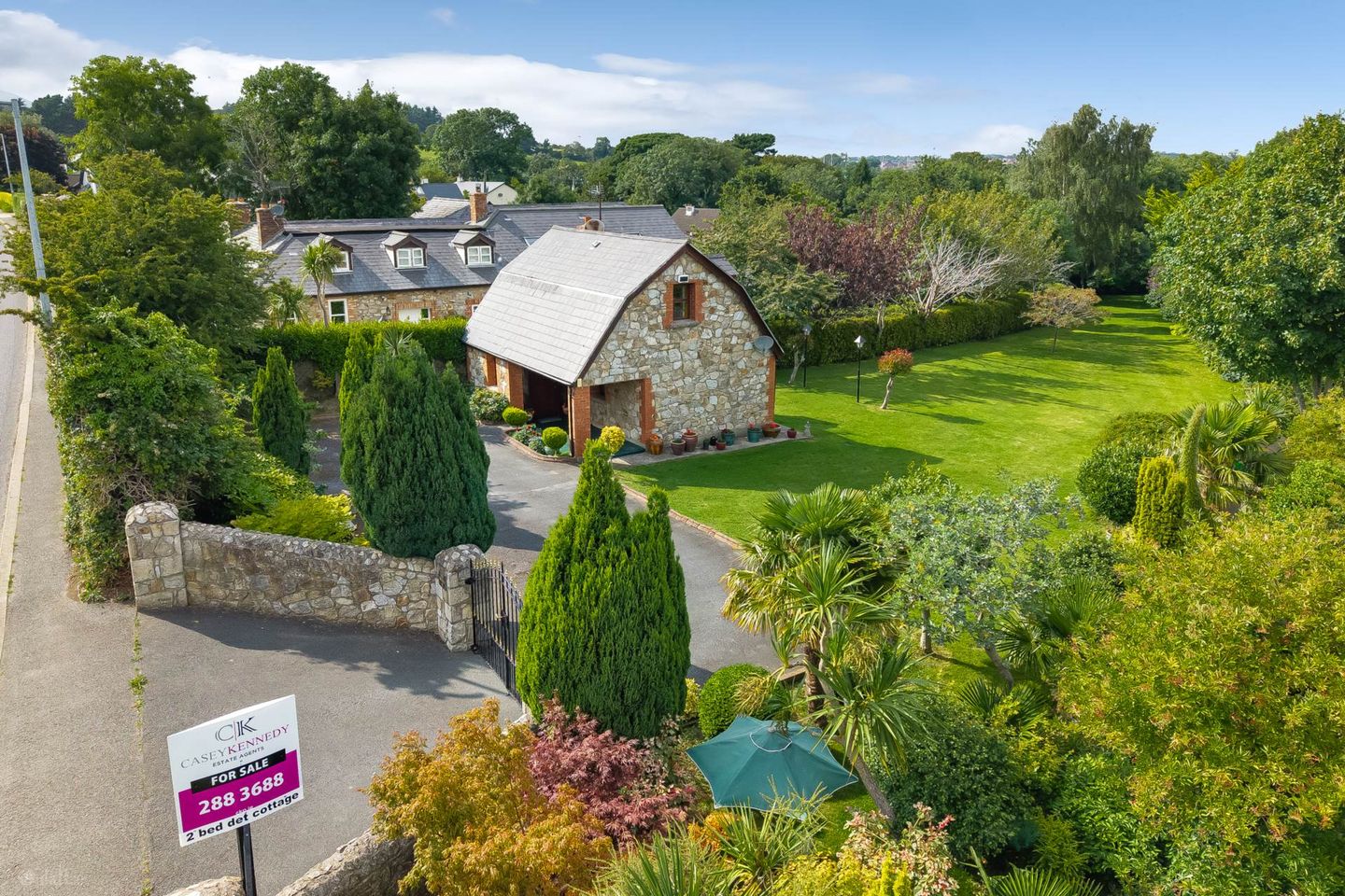 The Mews, 9a Rathmichael Road, Rathmichael, Dublin 18, D18KD85