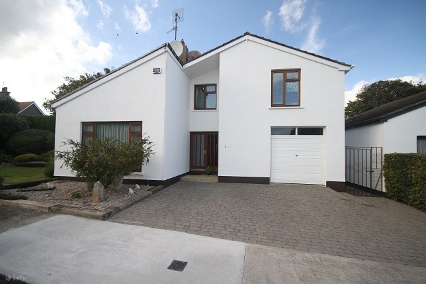 1 Sorrento Lawn, Sorrento Road, Dalkey, Co. Dublin