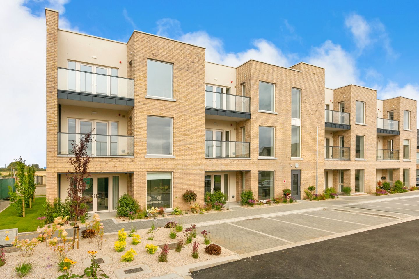 3 Bed Apartments, Castle Farm Court, Dunboyne, Co. Meath
