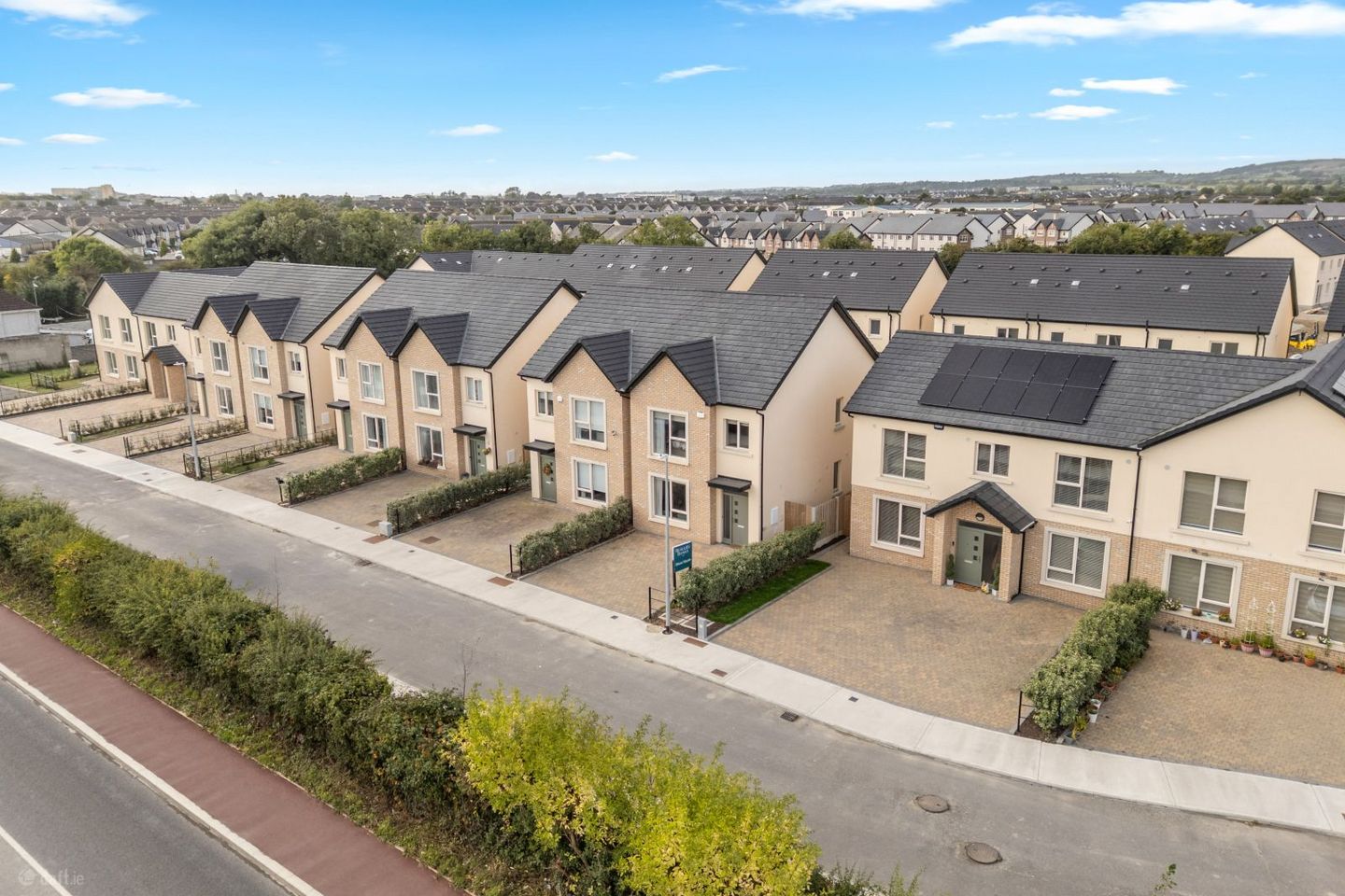 Last Remaining House in this current phase, Beaulieu Banks, Termonfeckin Road, Drogheda, Co. Louth