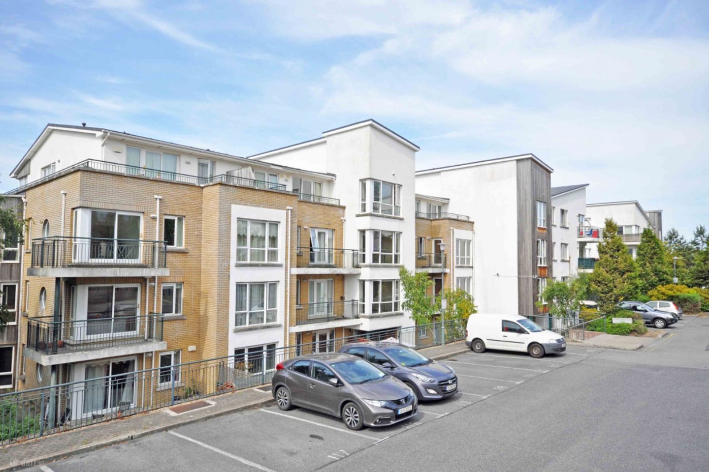 Apartment Sandyford View, Ballinteer, Dublin 18