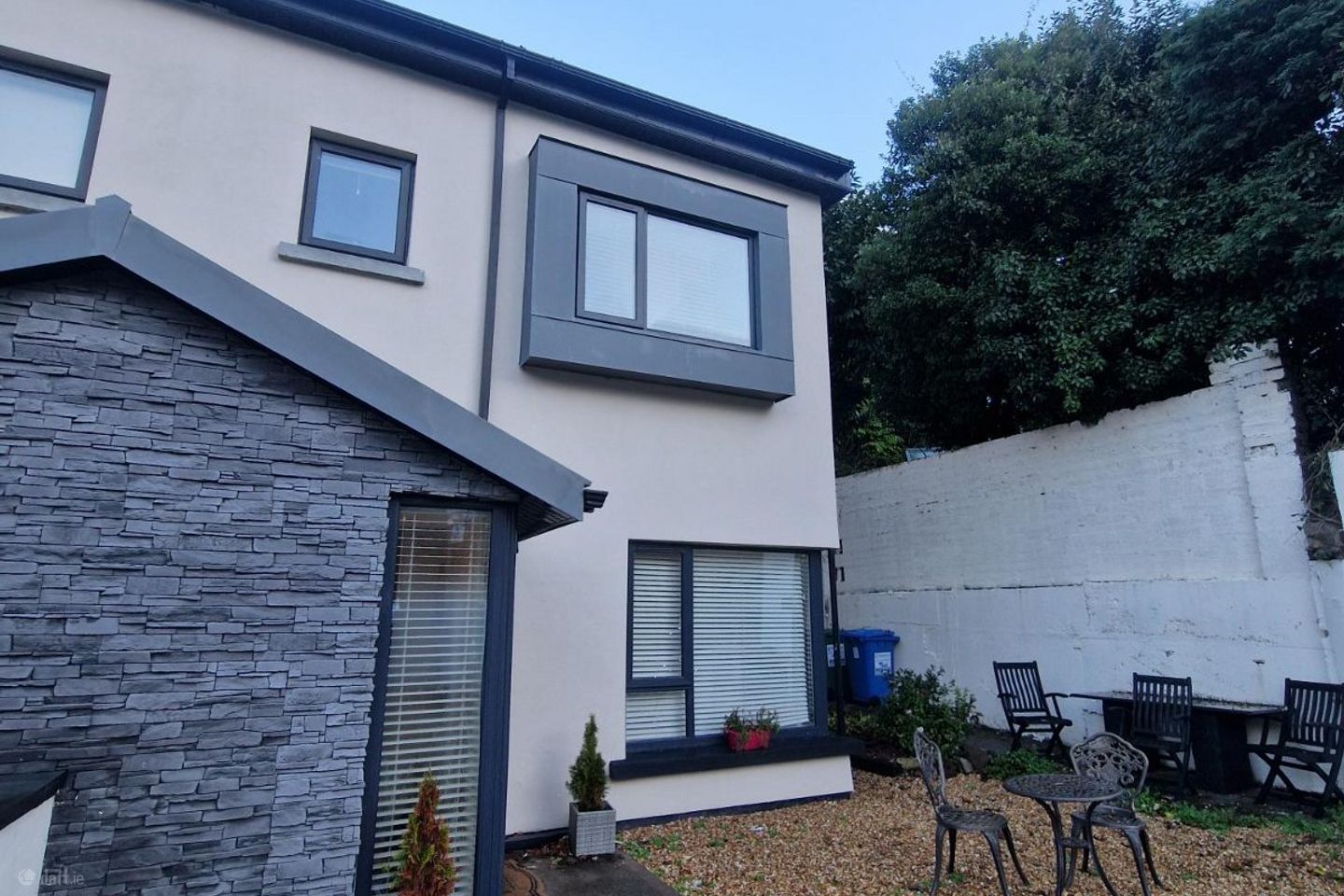 2 Rae Na Haiochta, Glen Road, Monkstown, Co. Cork