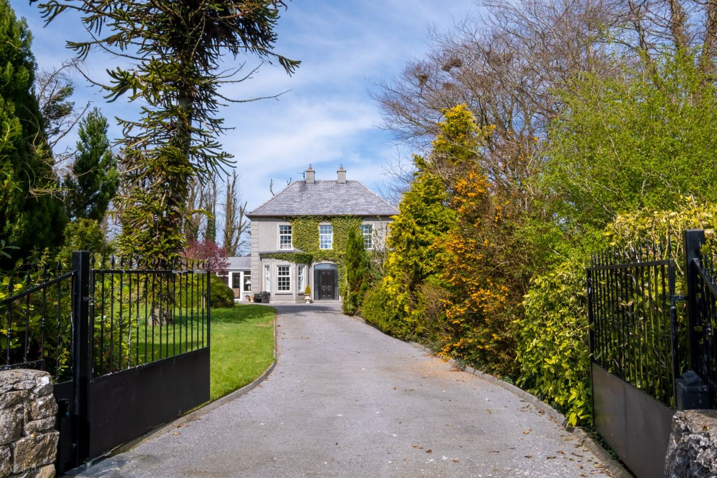 Castlepark House, Clogharevaun, Athenry, Co Galway, H65K003