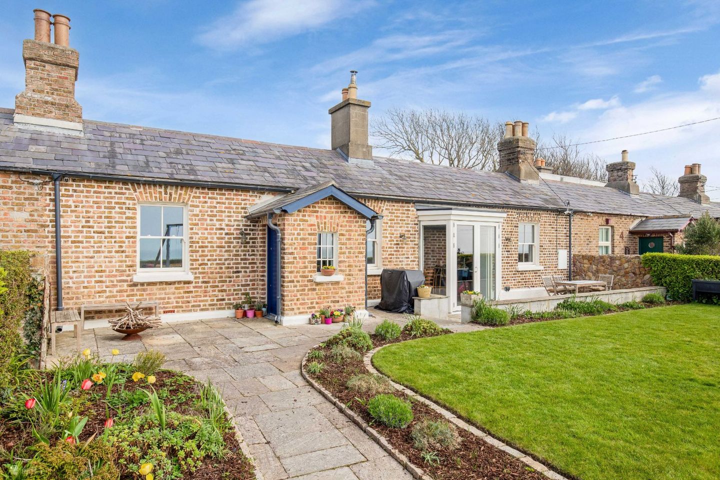 6 The Old Coastguard Station, Sutton Strand, Sutton, Dublin 13, D13YK28