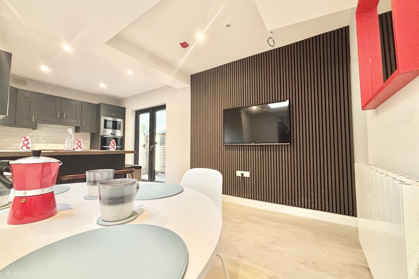 4 Blacquiere Villas, Royal Canal Bank, Phibsborough, Dublin 7