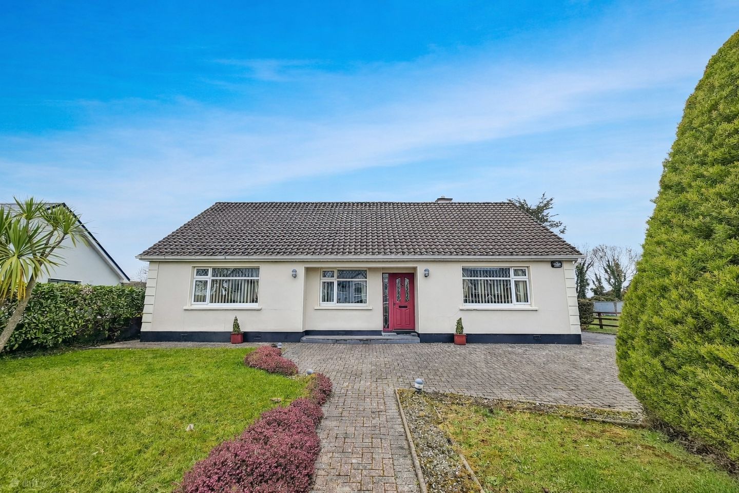 Loughville, Lachinch Road, Ennis, Co. Clare, V95P2D8