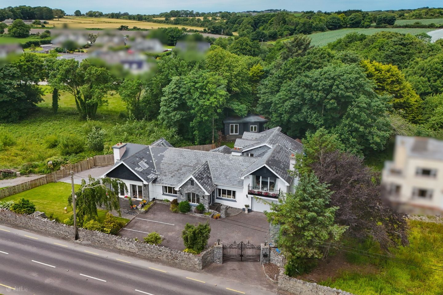 Woodville, Frogmore, The Spa, Co.Kerry, V92NY7C