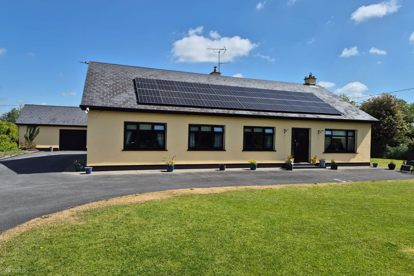 Belmont, Cloghans Hill, Milltown, Co. Galway, H54NC43