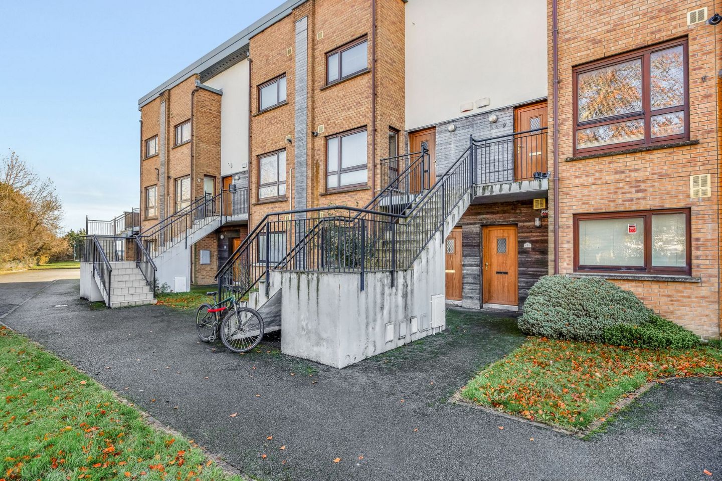 13 Larch Wood , Santry, Dublin 9, D17C133