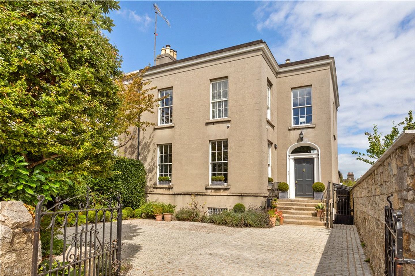 74 Monkstown Road, Monkstown, Co. Dublin, A94YF40