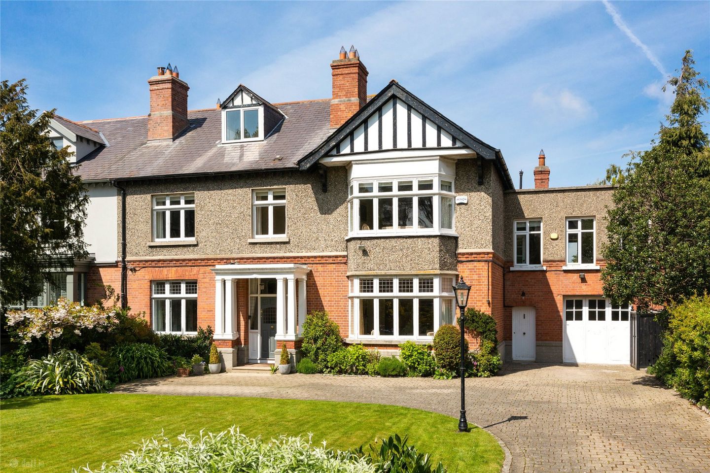 32 Ailesbury Road, Ballsbridge, Dublin 4, D04C5V2