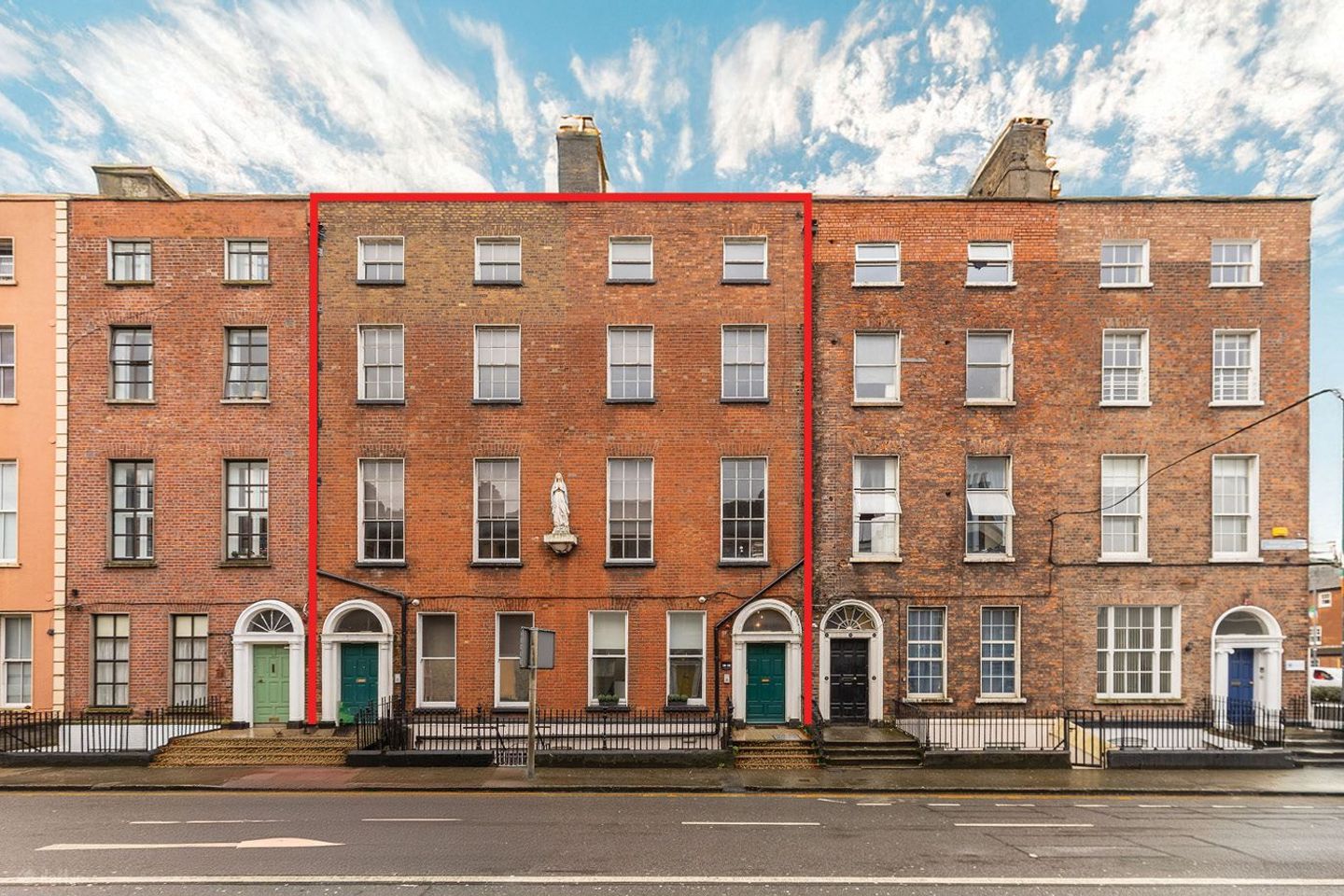Dublin Central Suites, 38/39 Gardiner Street Upper, North Circular Road, Dublin 1, D01C2F6