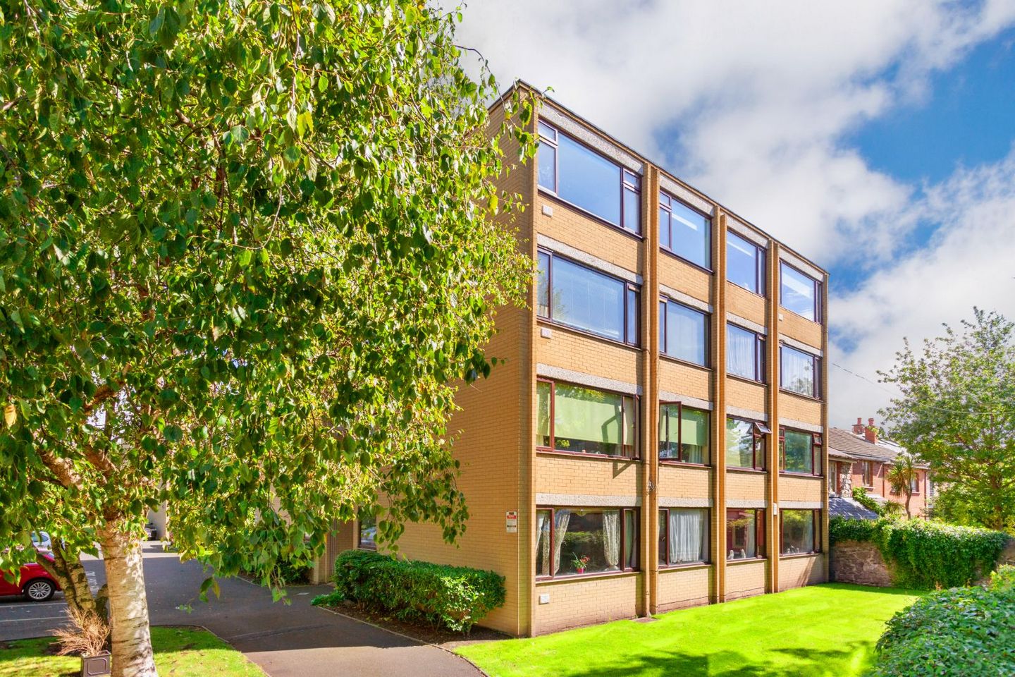 Apartment 2, Tower Court, Sandymount, Co. Dublin, D04K599