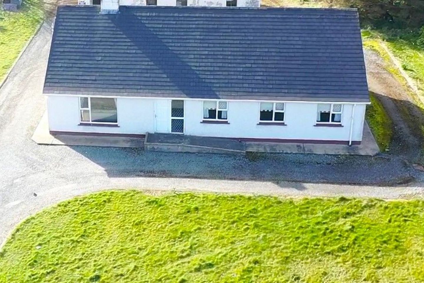 2 x houses on c. 4.5acres, Derryconnor, Gortahork, Co. Donegal, F92VY93