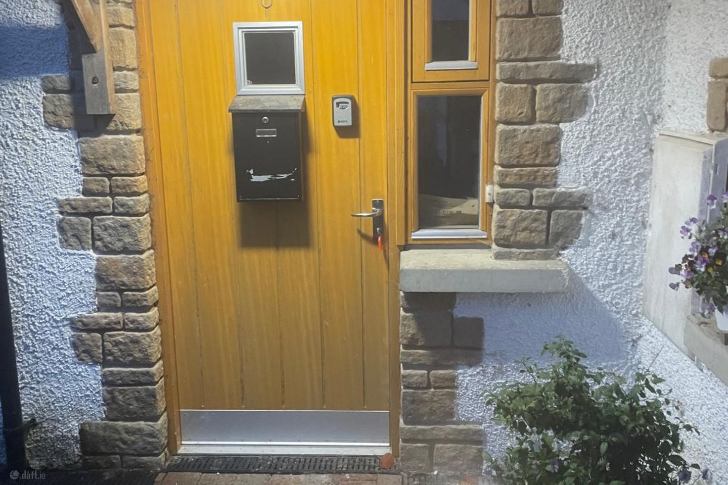 8 The Courtyard, Cornadarragh, Belturbet, Co. Cavan