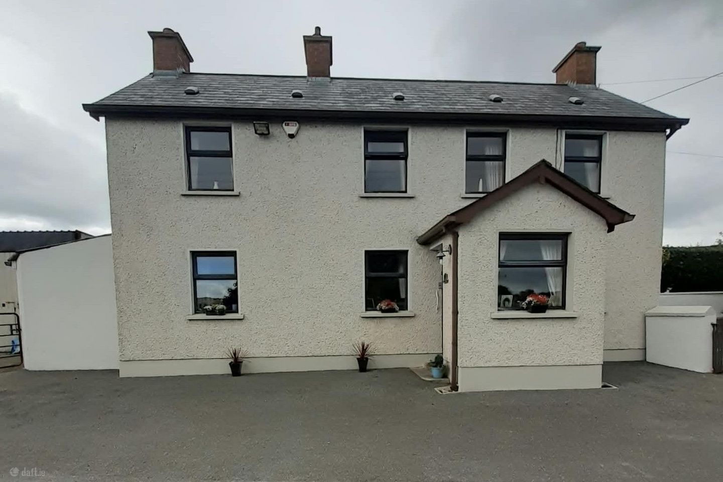 33 Caledon Road, BT69 6HX on 6 acres, Aughnacloy, Co. Tyrone