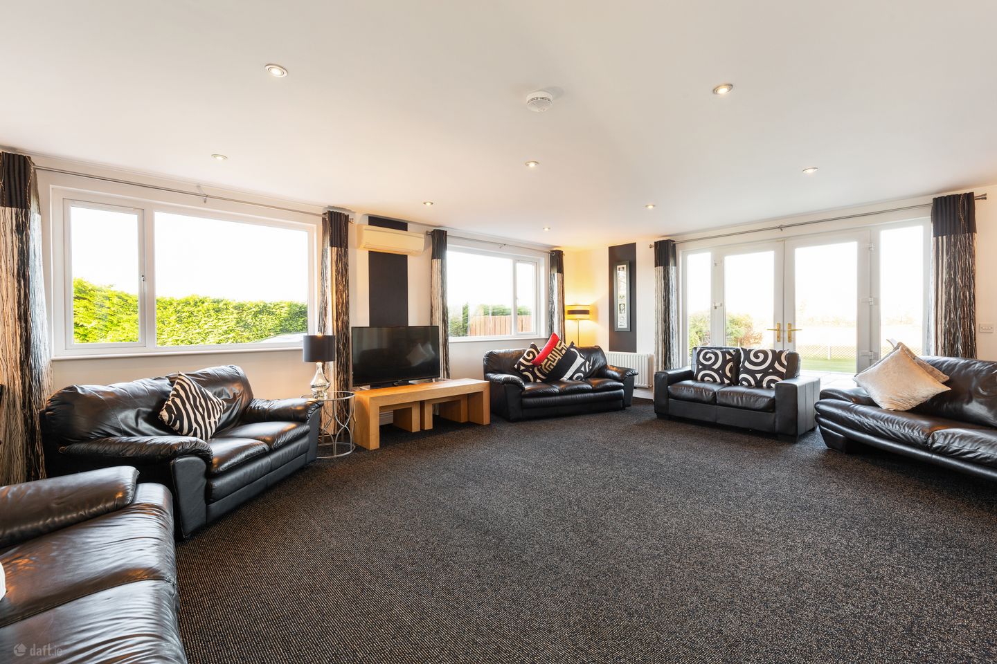 Bella Rosa, Surgalstown North, Swords, Co. Dublin, K67X7W1