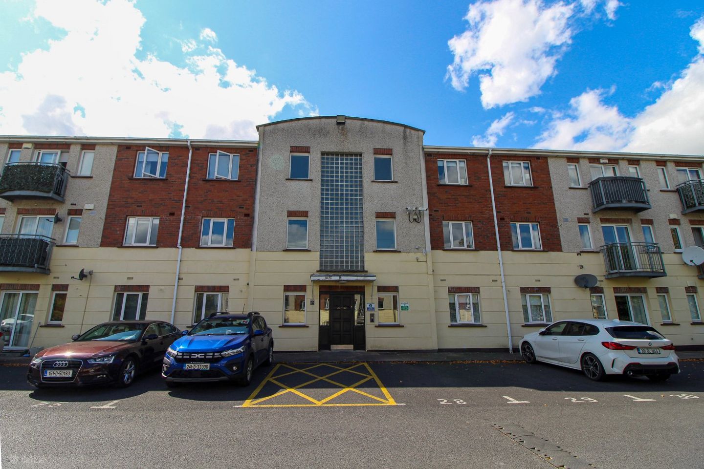 35 Hazelgrove Court, Tallaght, Dublin, D24HD86