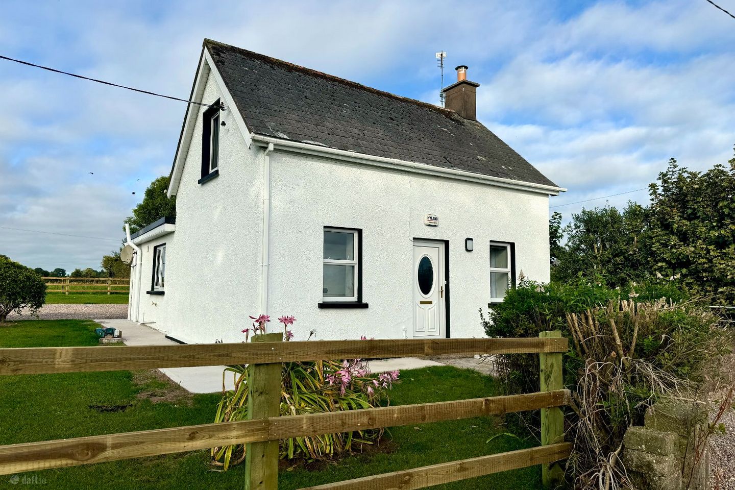 Inniscarra ( 5 mins drive  from Ballincollig), Inniscarra, Co. Cork