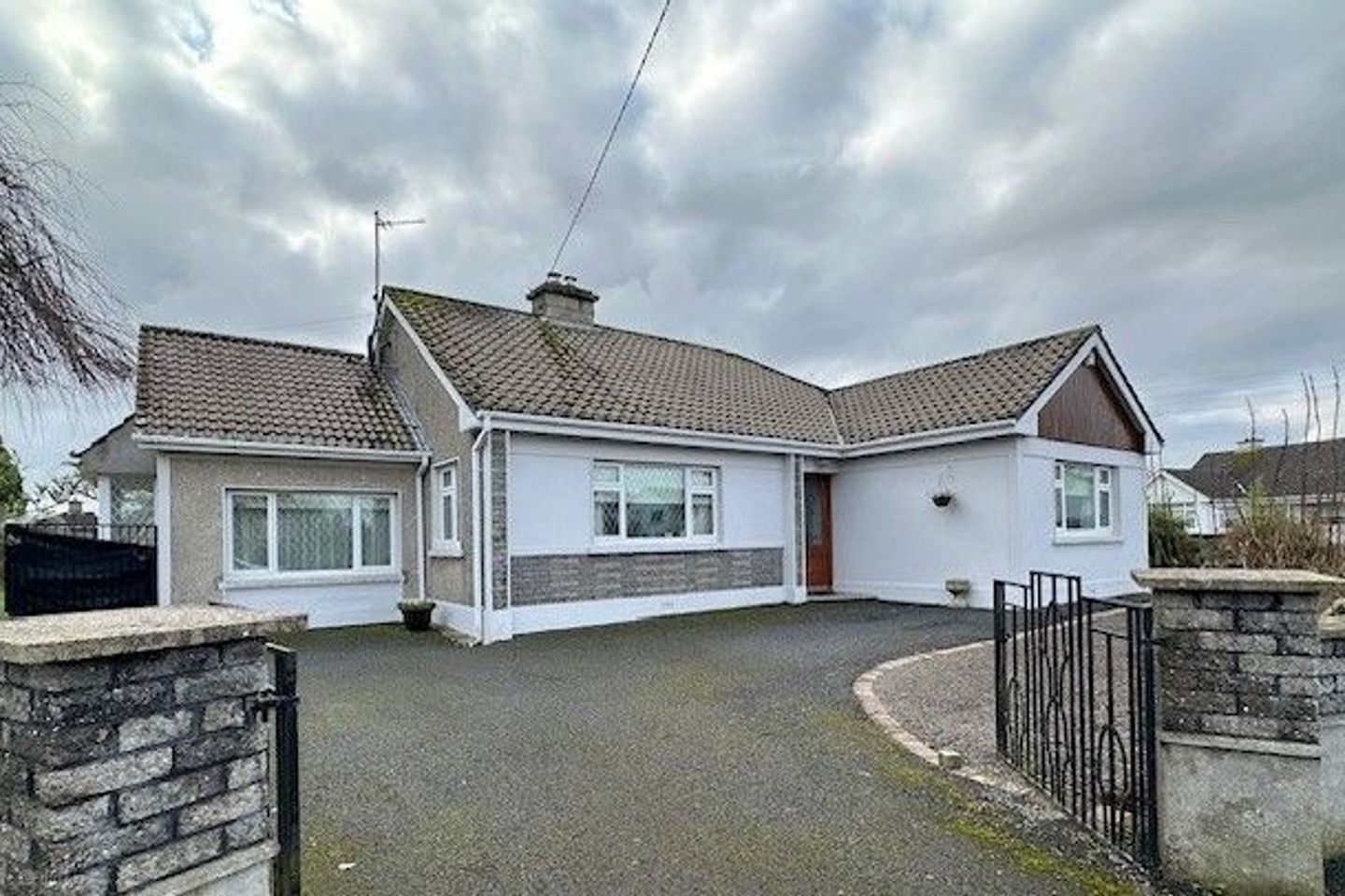 Monadreen, Thurles, Thurles, Co. Tipperary, E41E3P3