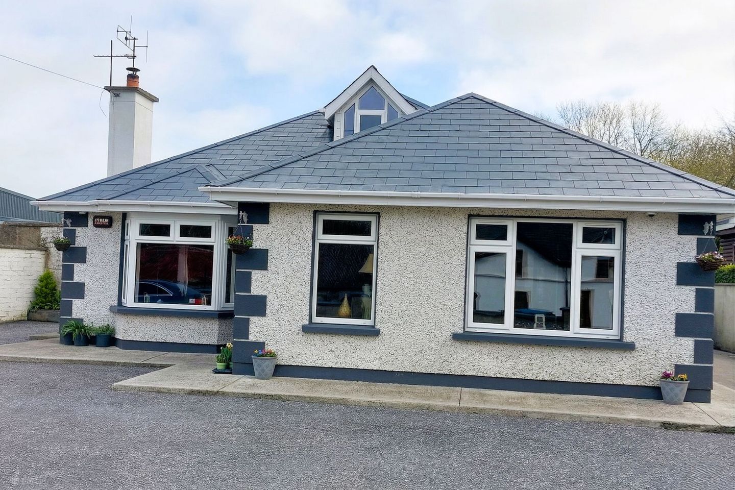 Nine Mile House, Carrick-On-Suir, Grangemockler, Co. Tipperary, E32H935