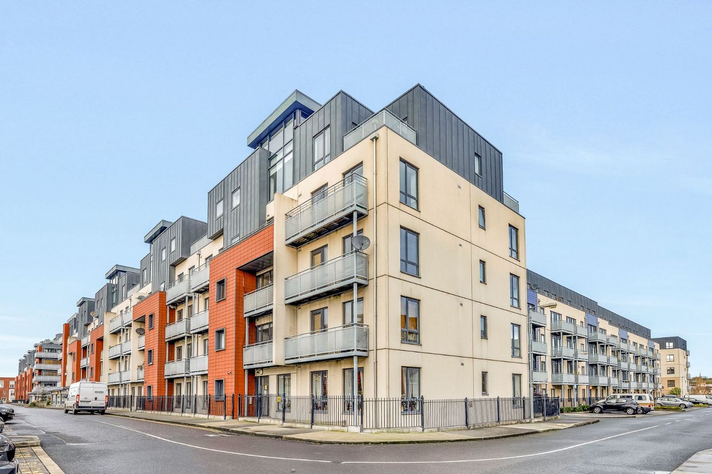 Apartment 18, Cassian Court South, Pelletstown Avenue, Royal Canal Park, Dublin 15, D15W625