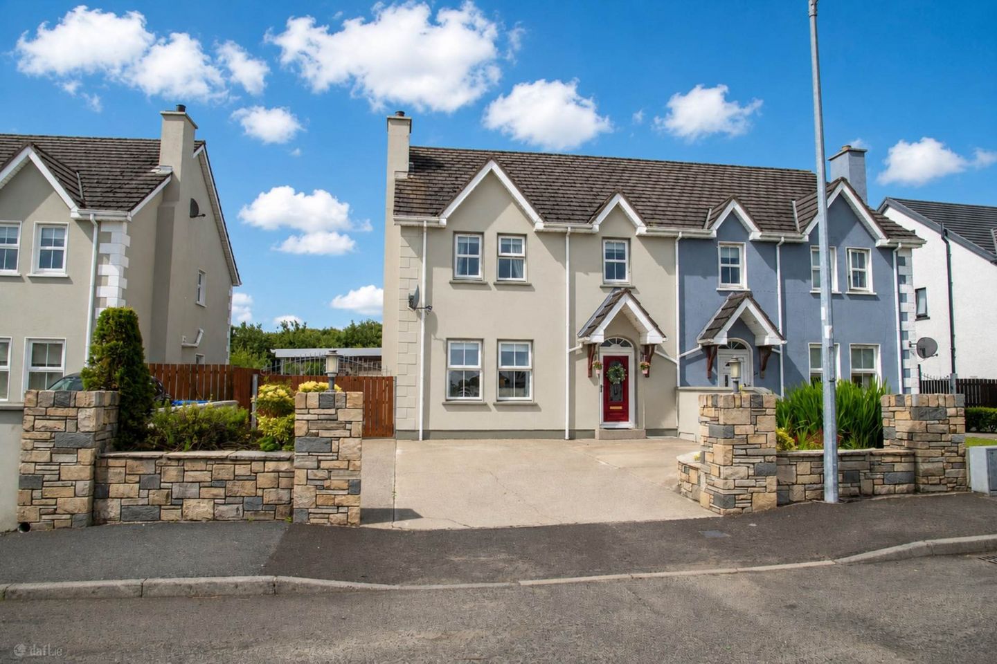 15 Elm Park, Ballymagan, Buncrana, Co. Donegal, F93HF80