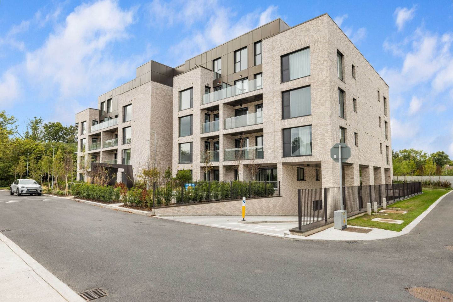 1 Beckett Woods, Brighton Road, Foxrock, Dublin 18