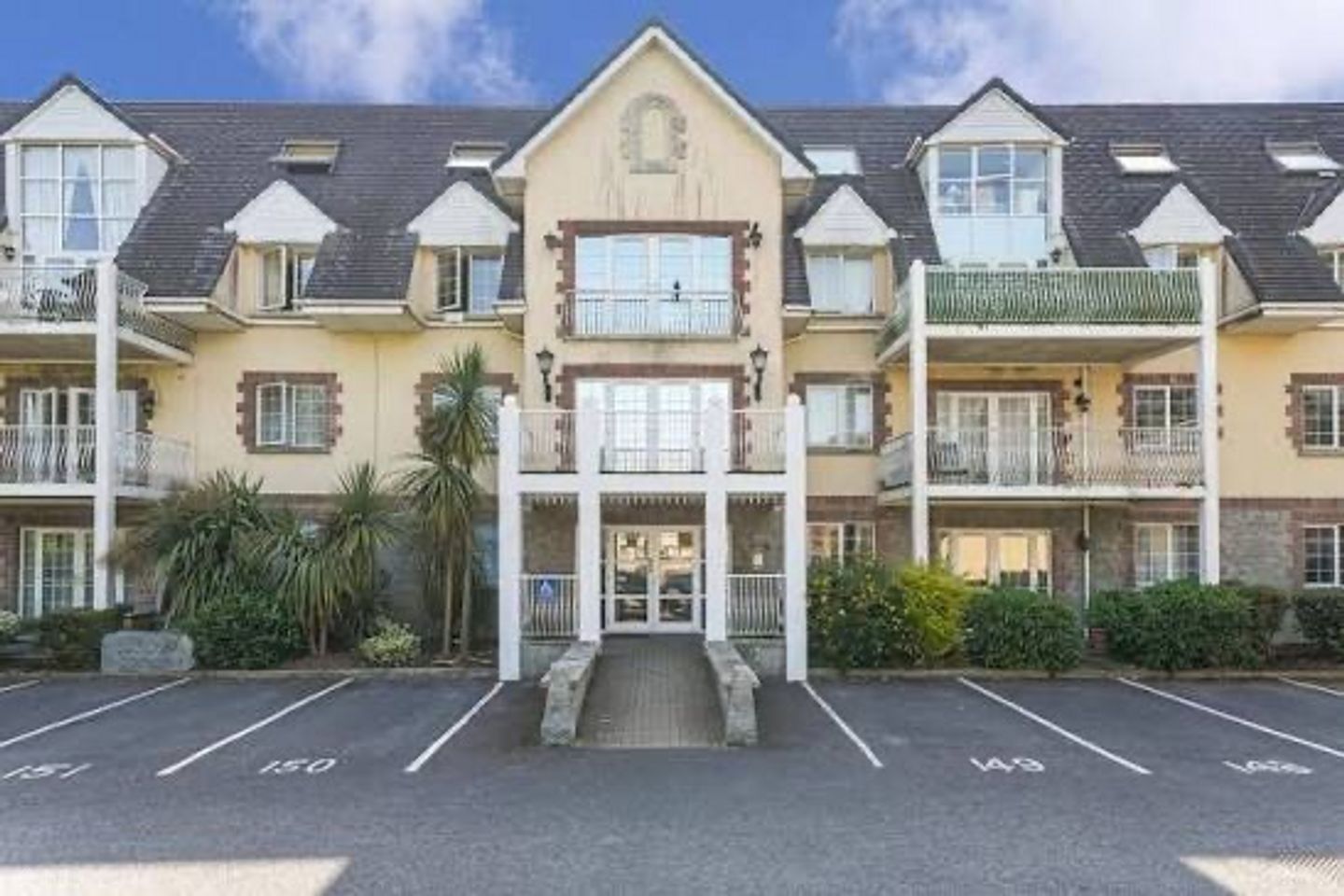 Apartment 32, The Slade, Tassagard Greens, Garters Lane, Citywest, Dublin 24, D24VW77