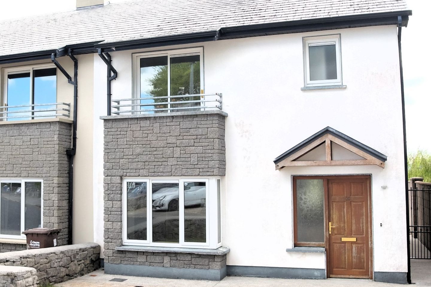 16 Baunoge, Loughrea, Co. Galway, H62X272