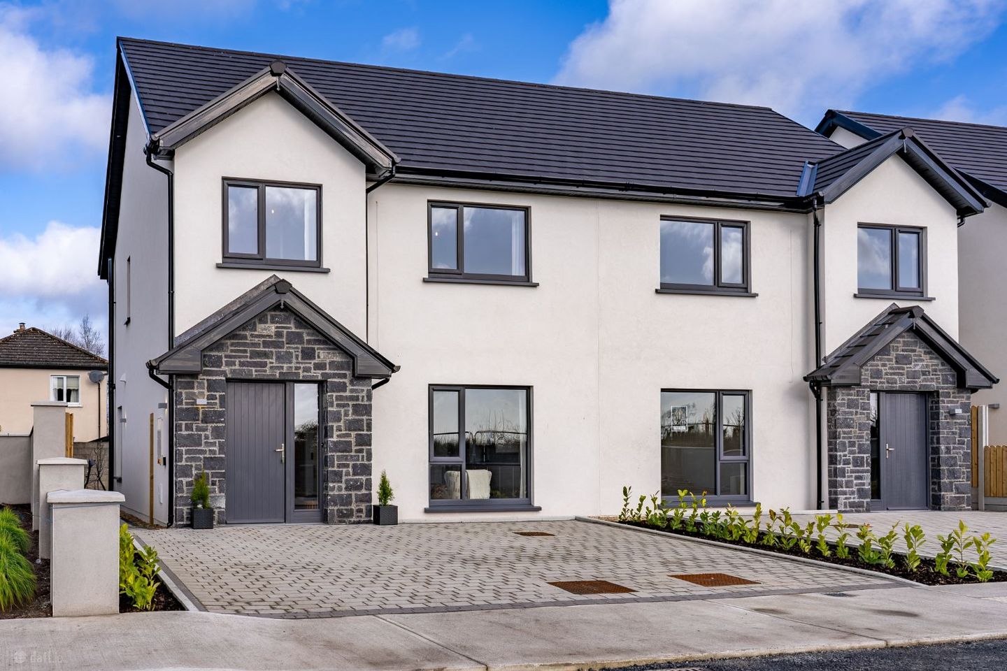 4 Derrybeg Avenue, Mountrath, Co. Laois, R32RYF9